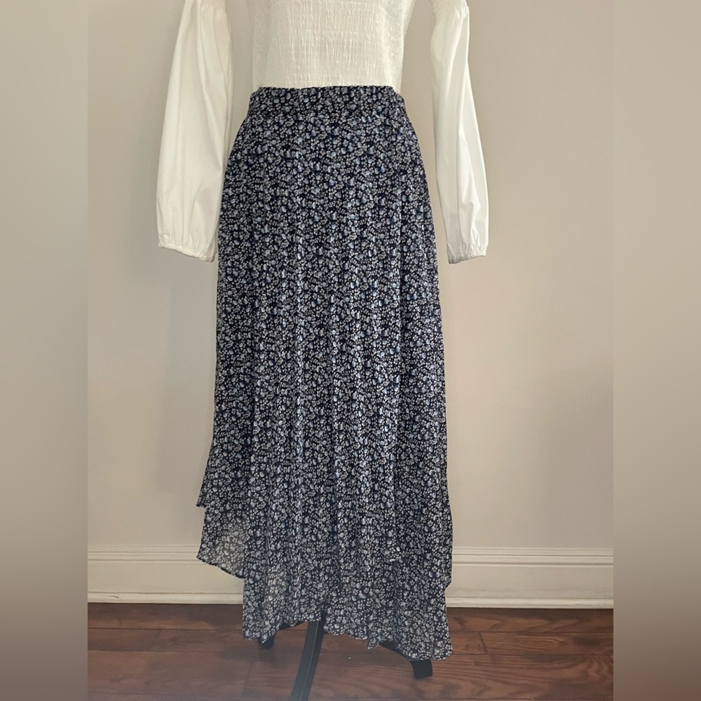 H&M flowy maxi floral skirt
